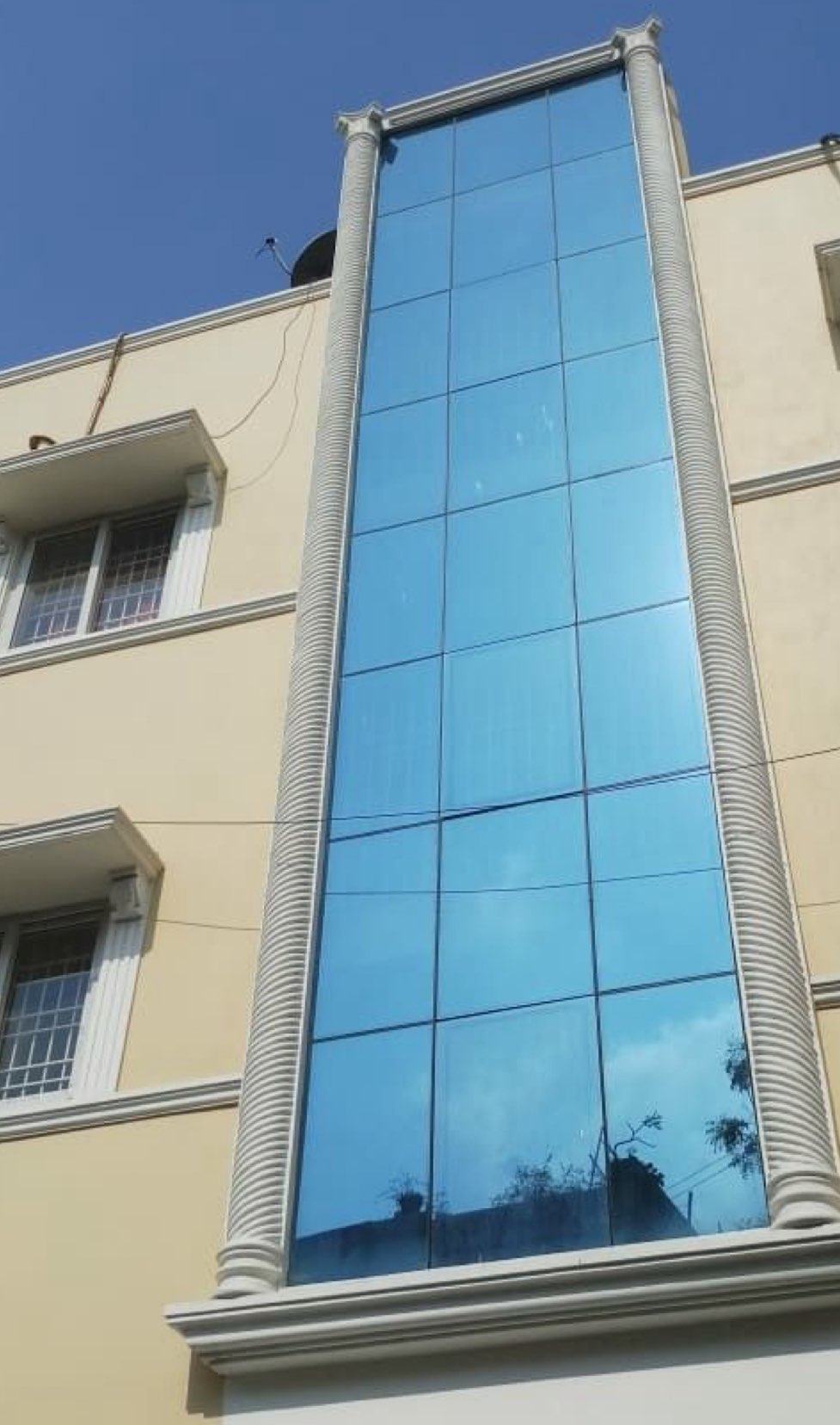 Scratch glass and aluminum facade in Aseer 050919345963630810779907114