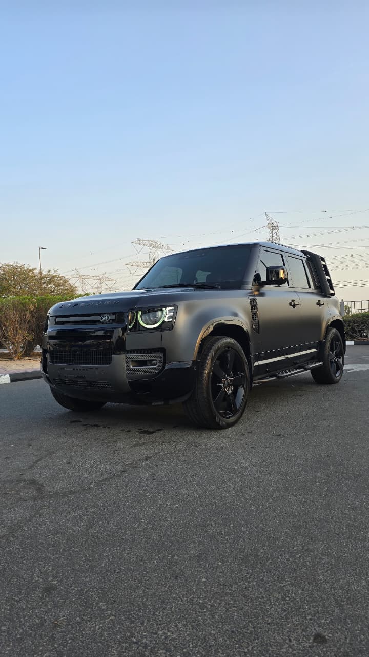 Defender 110 HSE - V8 -  P 525 - Carithian Edition - GCC Specs - 202463678555560579111