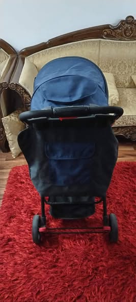 عربية أطفال جونيورز بحالة جيدة 64959828779393111