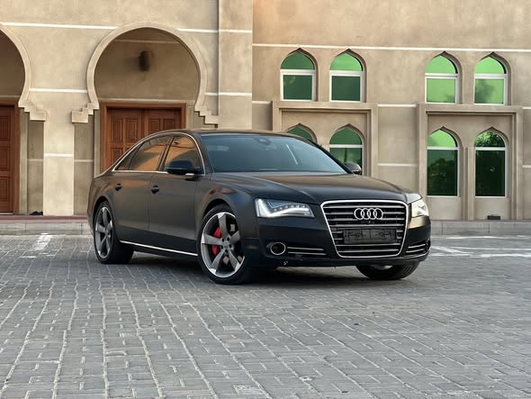 اودي A8L64693903273857111