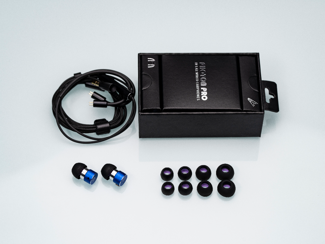 ROSESELSA Photon Pro Edition, 0.782mm Driver, Dynamic In-Ear Headphones Hi-Fi Edition PUBG Gaming Wired Headset with Sound Localization, Microphone + Type-C Interface（Blue）63656513084291113