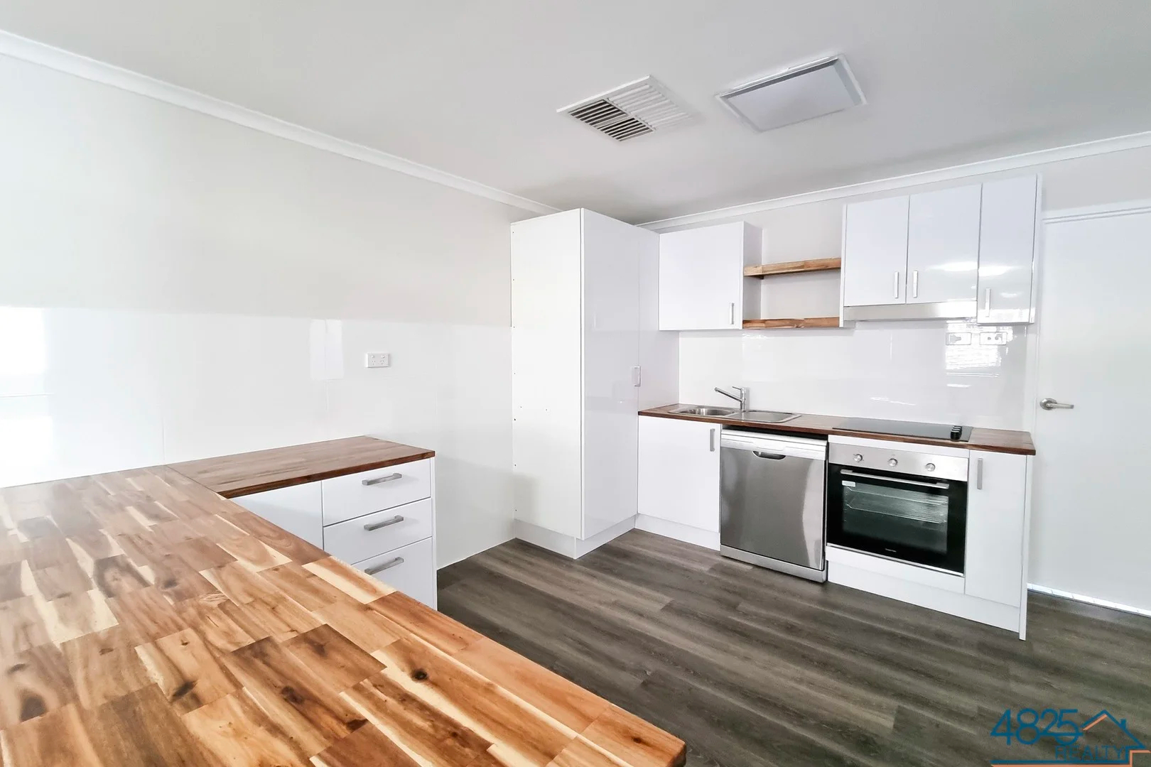 1/9 Fourth Avenue, Mount Isa QLD 4825