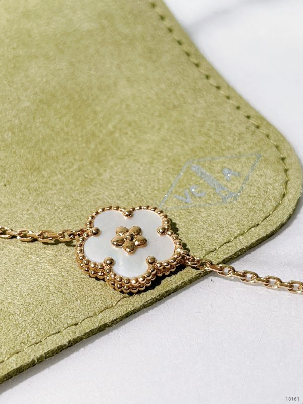 VCA LUCKY SPRING BRACELET64321818675970113