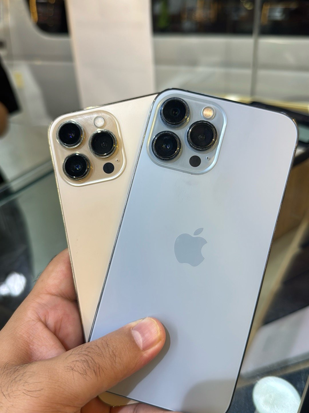 iPhone 13pro max 63550907464579111