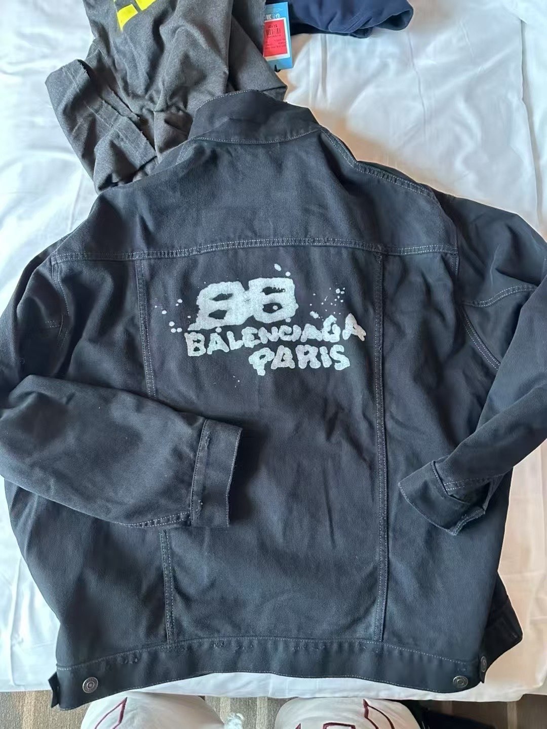 Balenciaga Graffiti Denim Jacket 23ss63692423341955111