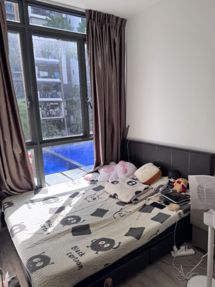 Graduation sublet63521560370050112