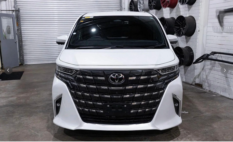🚗✨Toyota Alphard: The Perfect Choice for a Luxury Vehicle!64664465951363111