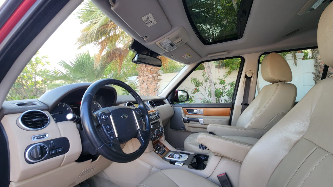 2015-لاند روفر LR4 HSE - خيار كامل - حالة ممتازة63711914730369114