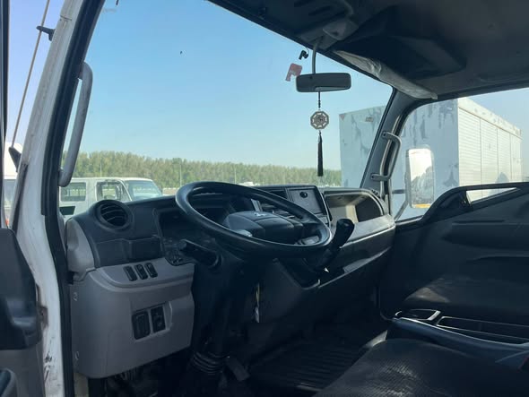 2019-mitsubishi-canter-18-ft-water-sutter-india-mileage-272000-km-mobile-0561557382-64839306554881111