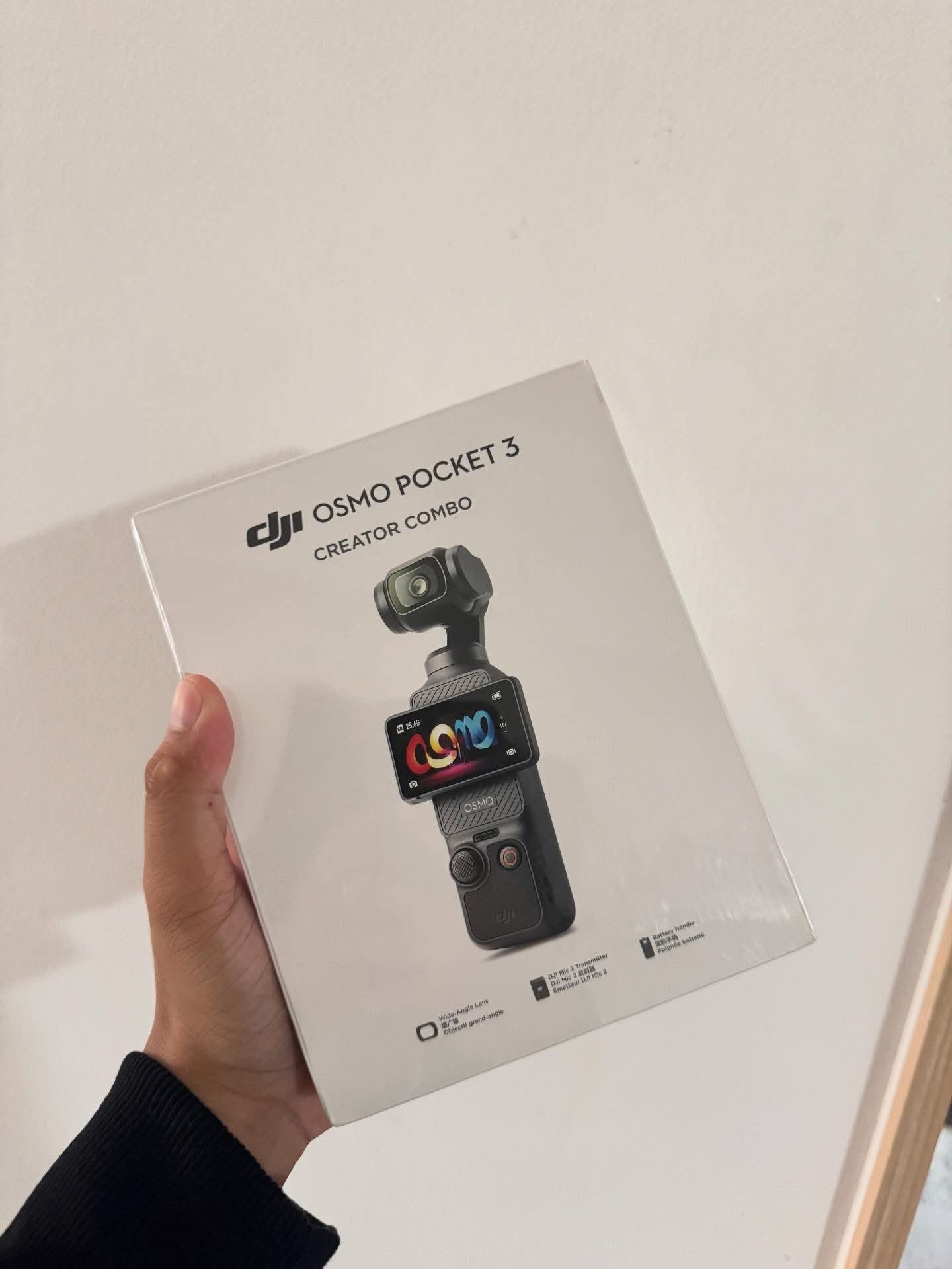 DJI Osmo Pocket 3 Creator Combo كاميرا جيمبال يدوية بمستشعر CMOS بحجم بوصة واحدة ودقة 4K63710892338562110