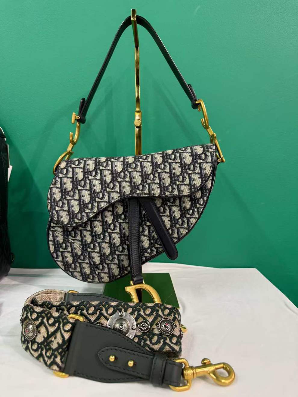 Timeless Dior Medium Saddle Bag in Oblique Monogram (Pre-Owned)