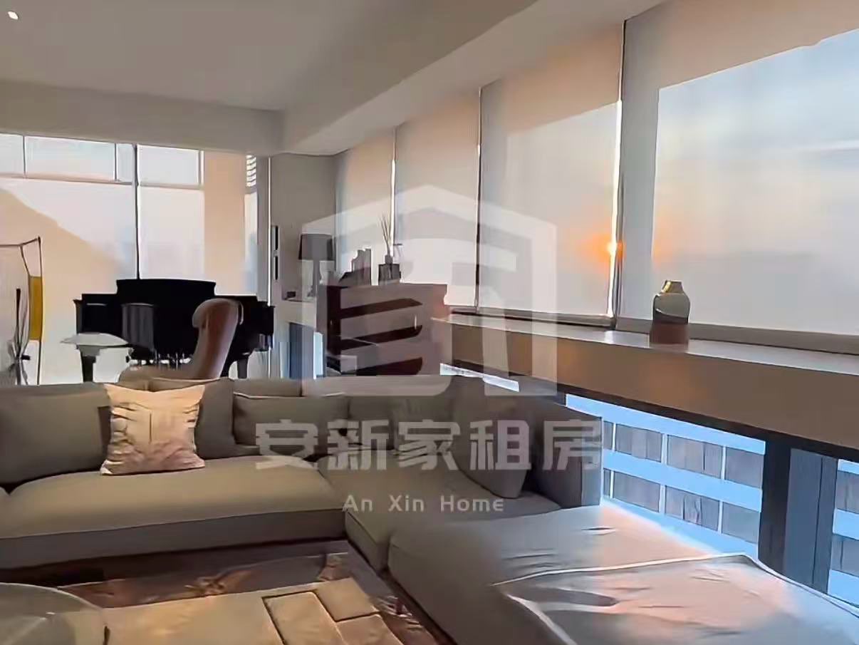 Orchard Road's divine four-bedroom, five-bathroom flat, who wouldn't say OMG!63578774521474113