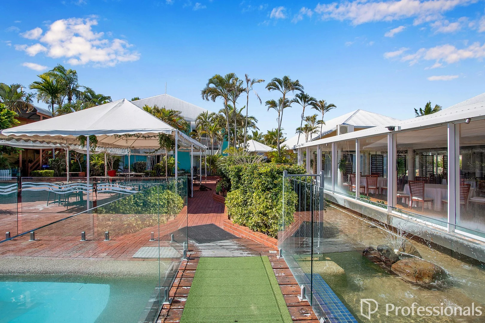 125/6 Beach Road, Dolphin Heads QLD 4740