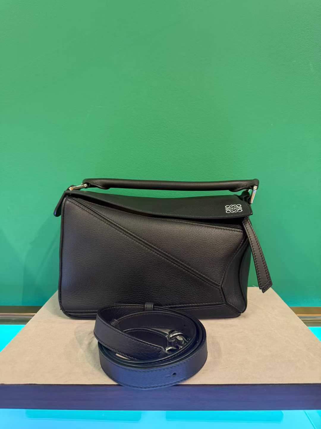 Loewe Puzzle Bag Small – 97% New63827942403203110