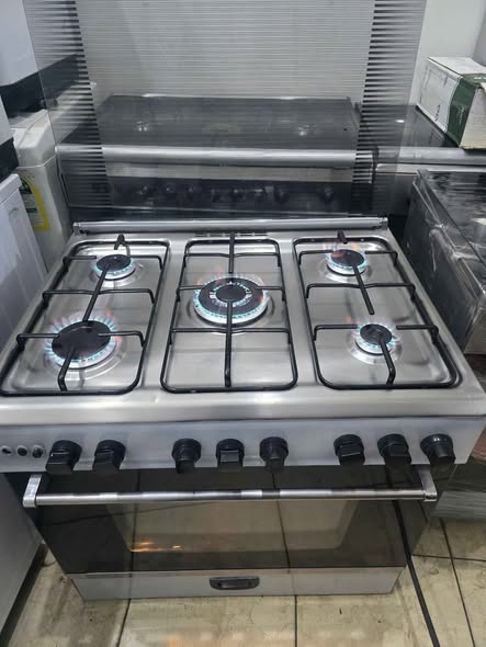  Cooking Range 5 Burner Automatic working All good no issue64970642439809111
