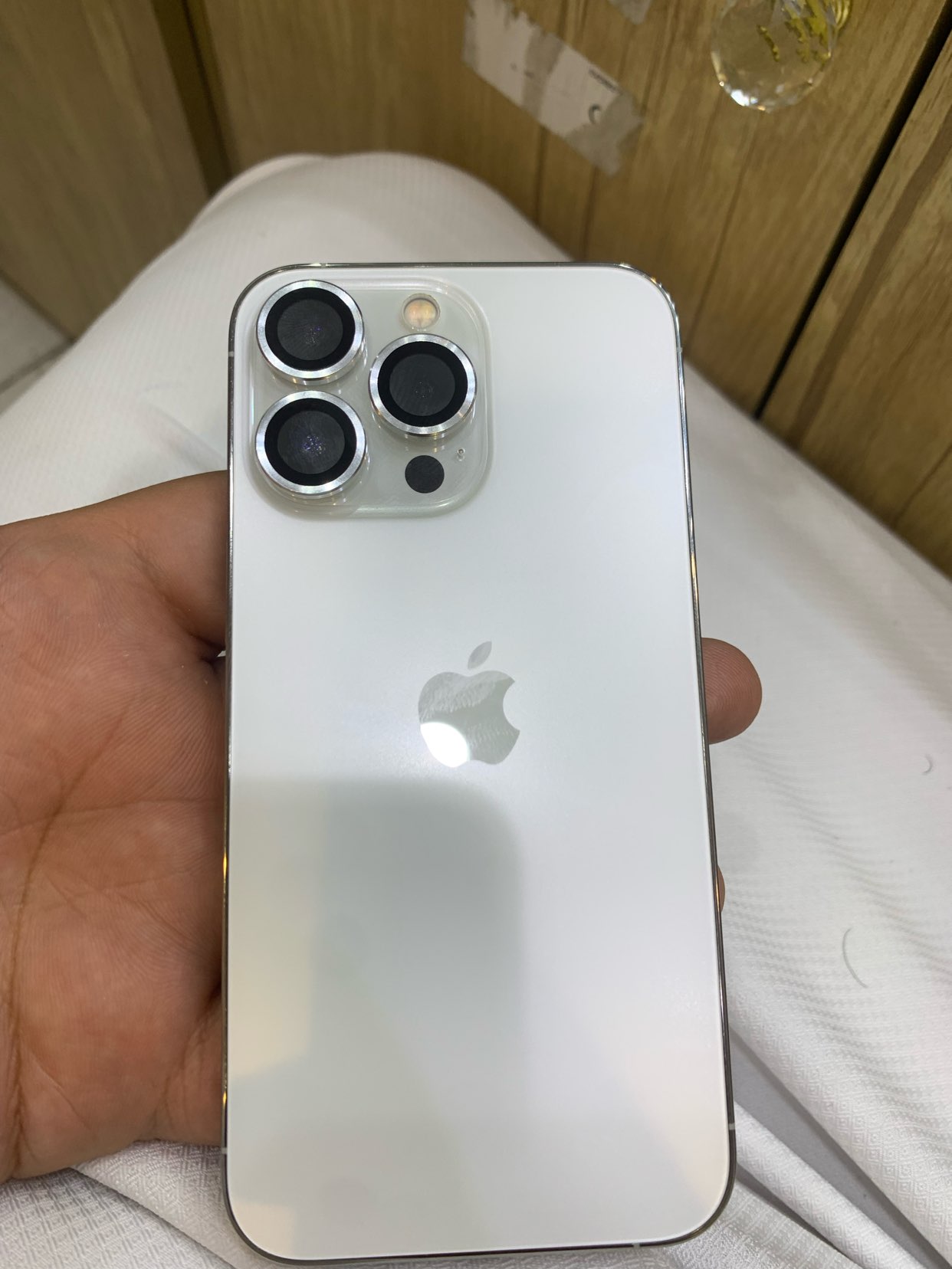 آيفون 3 برو64114464491778117