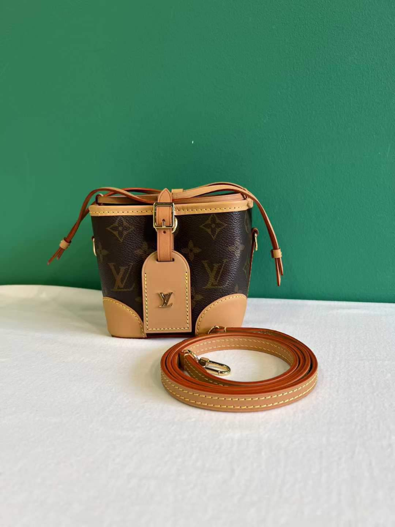 Louis Vuitton Nano Noé Bucket Bag – Monogram Canvas | Brand New20 Louis Vuitton Nano Noé Bucket Bag – Monogram Canvas | Brand New632276944288011120