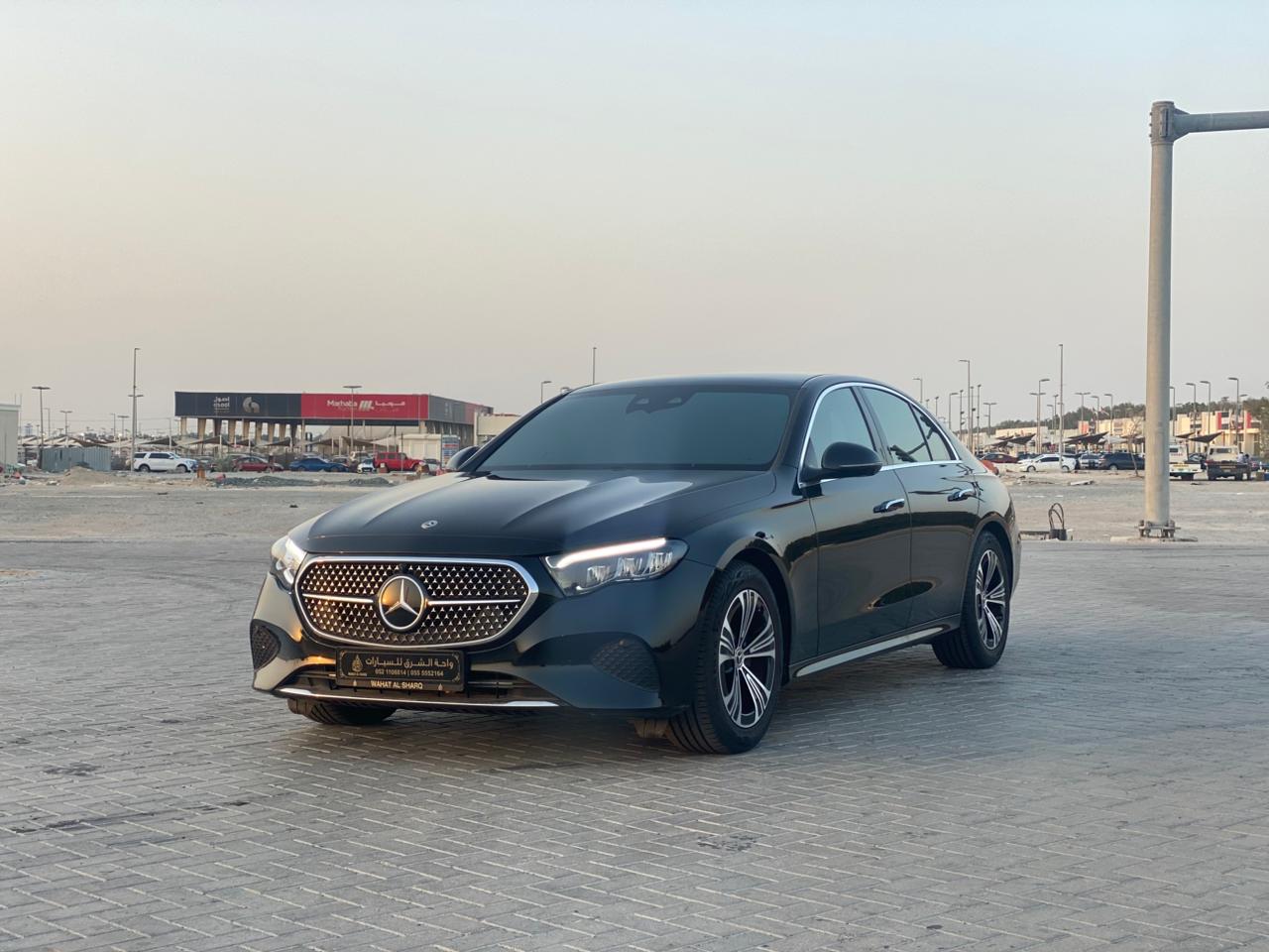 Mercedes E200 Model: 202464146481704833113