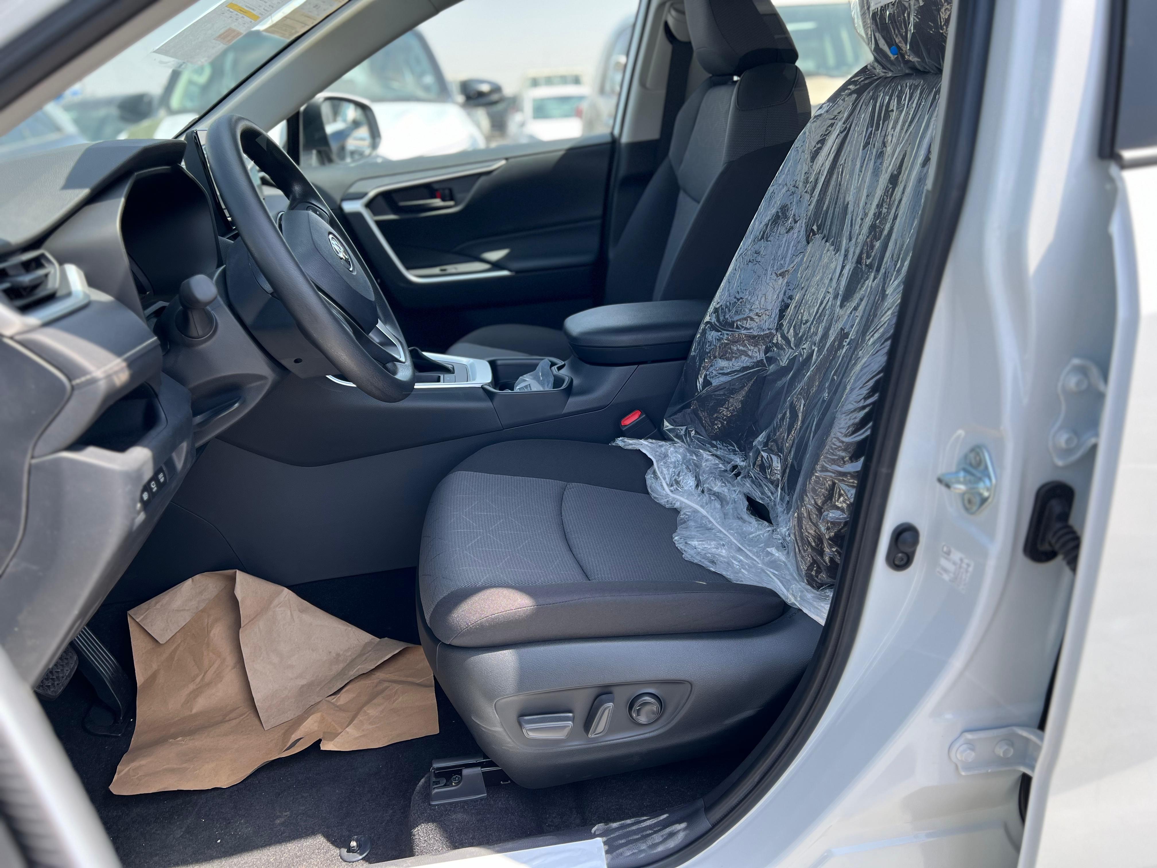 2023 TOYOTA RAV4 2.5L HYBRID MID OPTION63767567523970113