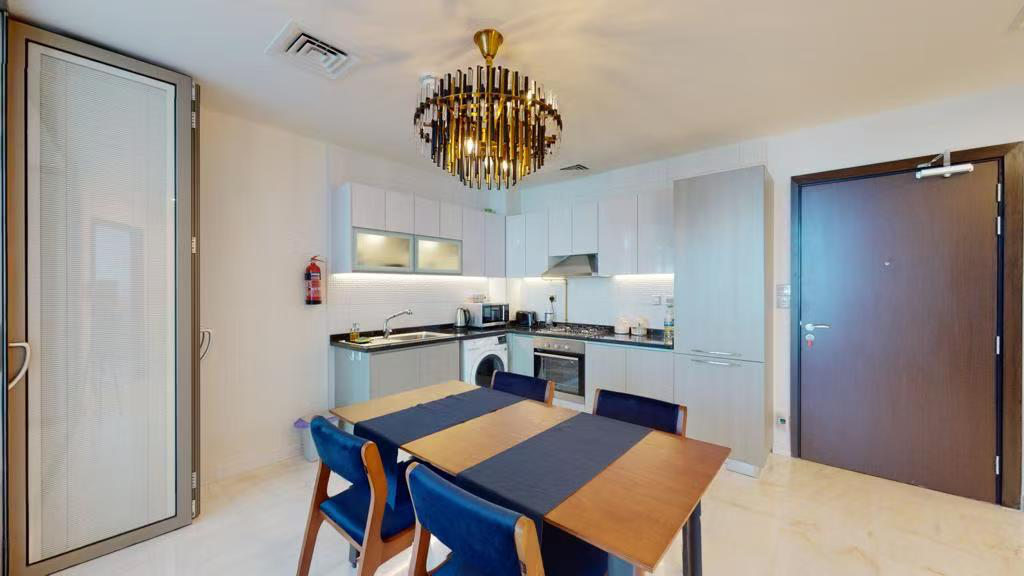  Luxury 1 Bedroom apartment in Bayz Tower Apartment | Burj Khalifa View | 81.06 sqm | Furnished | Prime Dubai Location 63062258845443110