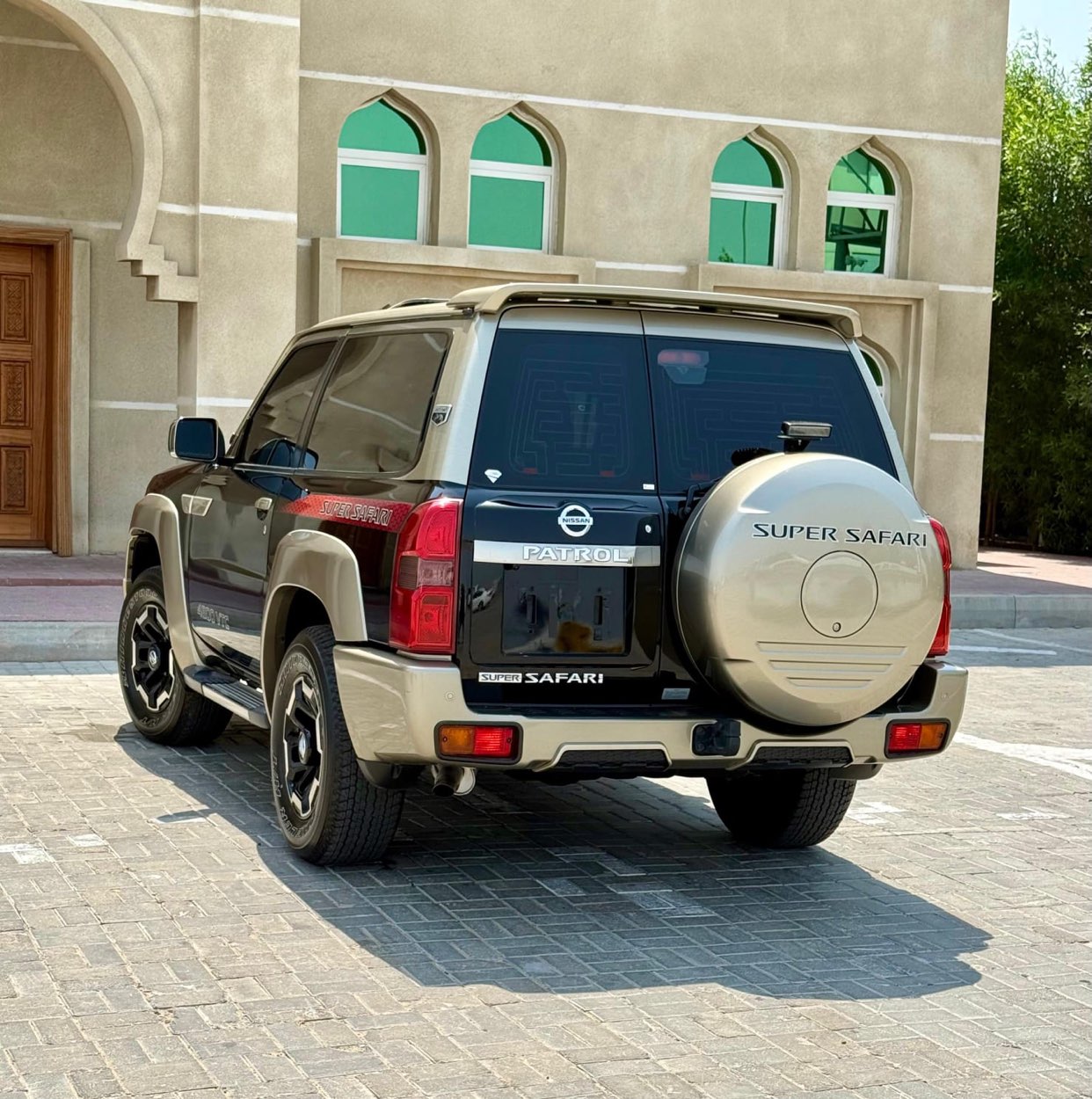 Ajman 64275866784130111