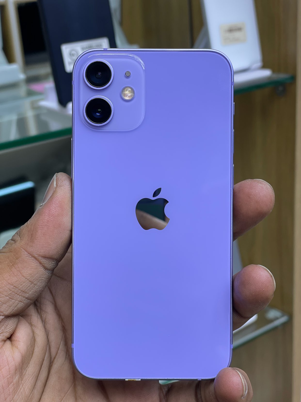 آيفون 12 ميني 63714691931907110