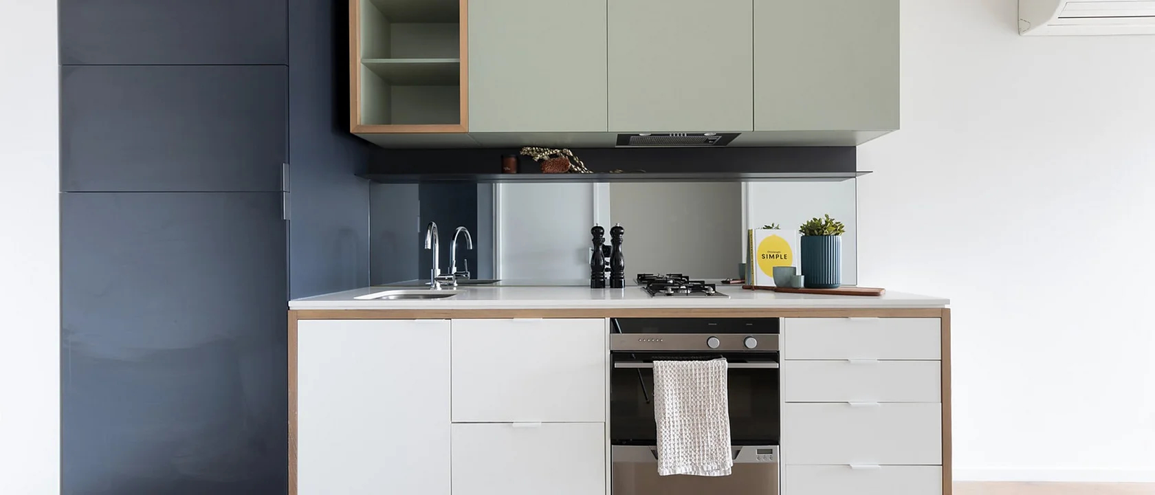 211/495 Rathdowne Street, Carlton VIC 3053