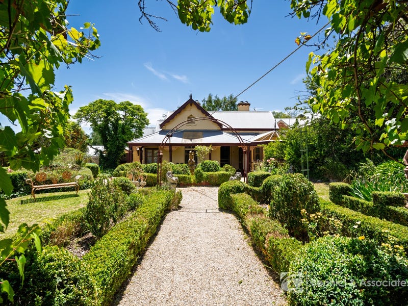 42 Camp Street, Beechworth, Vic 3747