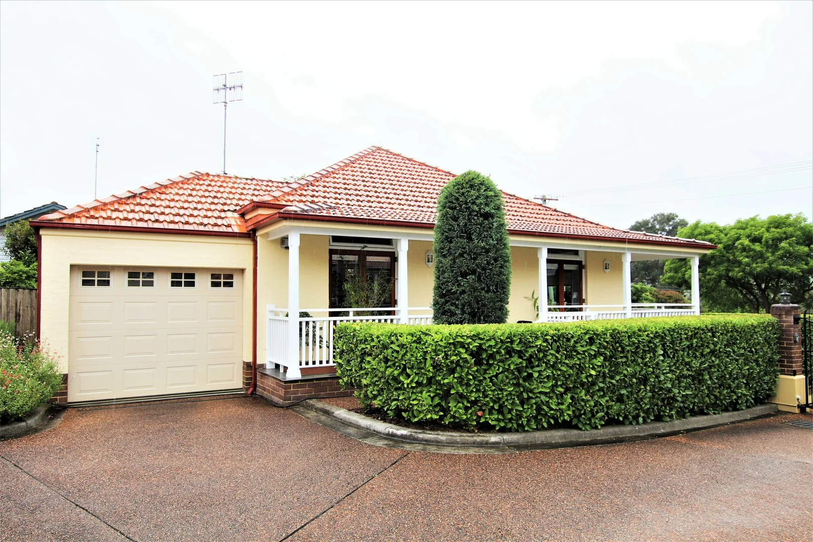 Unit 8/253-255 Argyle St, Picton NSW 2571