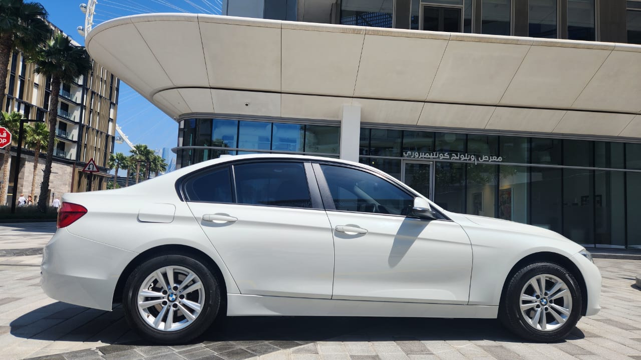 2018 BMW 318i 1.5L/3 Cyl Excellent Condition63703056492163112