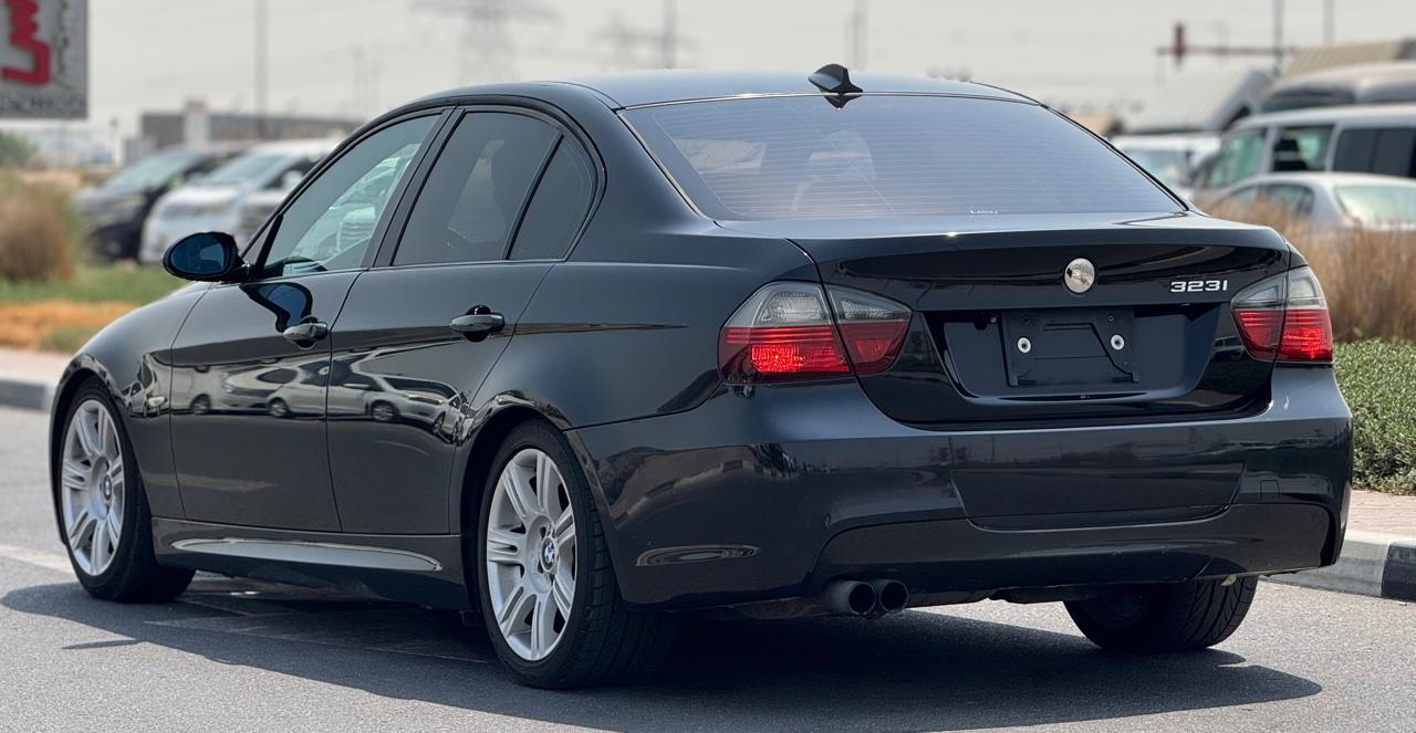 بي إم دبليو | 323i | 2006 | فقط: 80,000 كم | مستوردة من اليابان | وثيقة نظيفة63734004485891113
