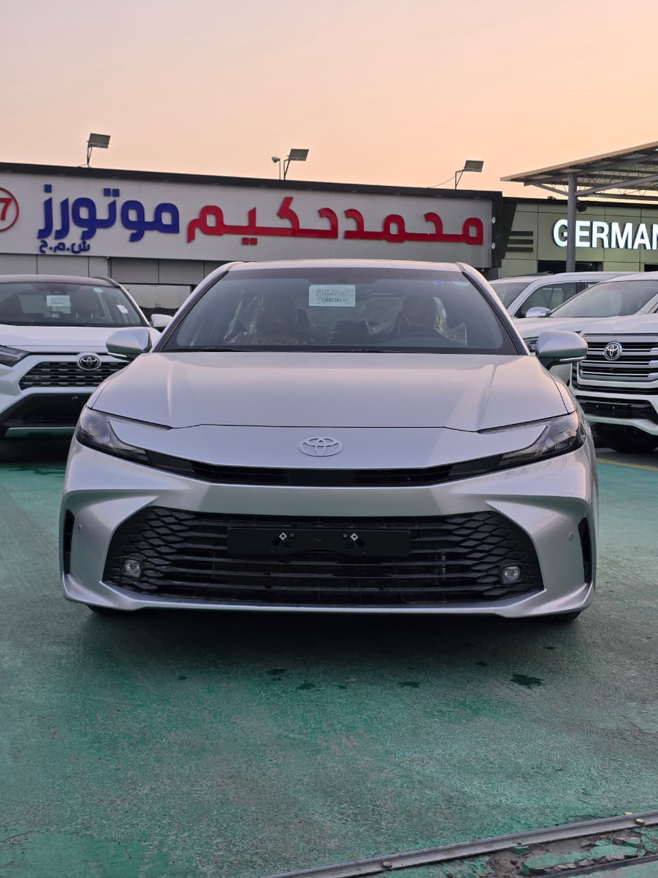 تويوتا كامري E-بلس هايبرد 202563780721878659110
