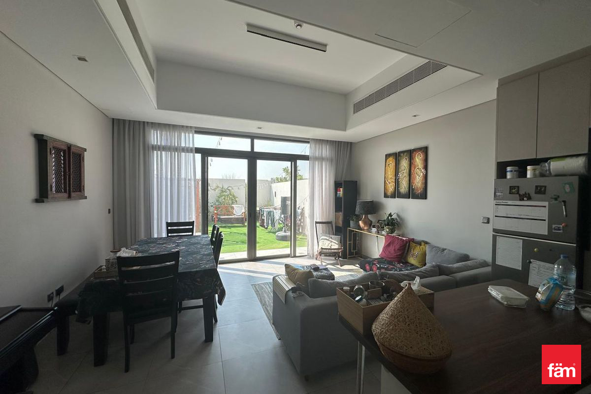 Single Row | 2bhk + Maid | Facing Park