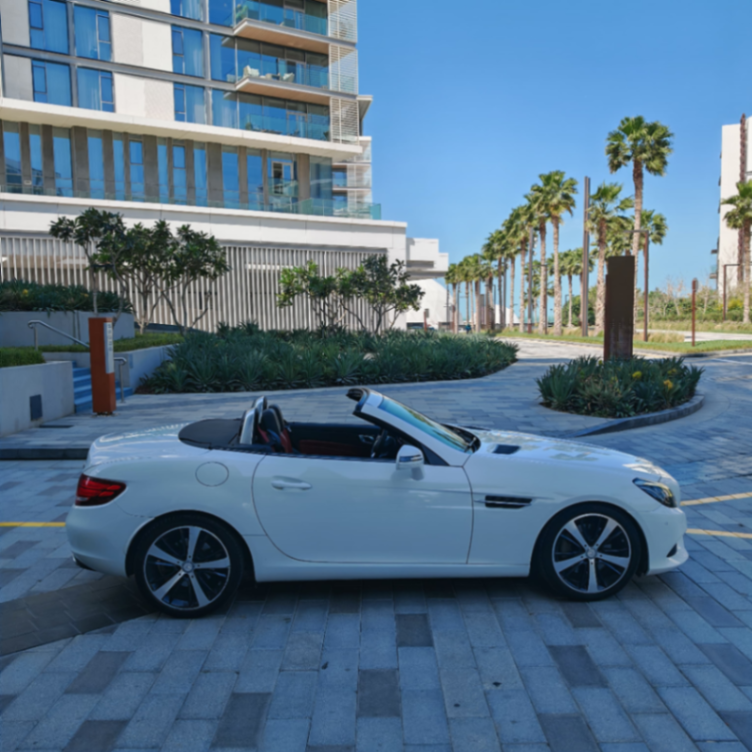 2017 مرسيدس بنز SLC 300 AMG مواصفات كاملة 2.0 لتر / 4 أسطوانات مواصفات Gcc63702666856194112