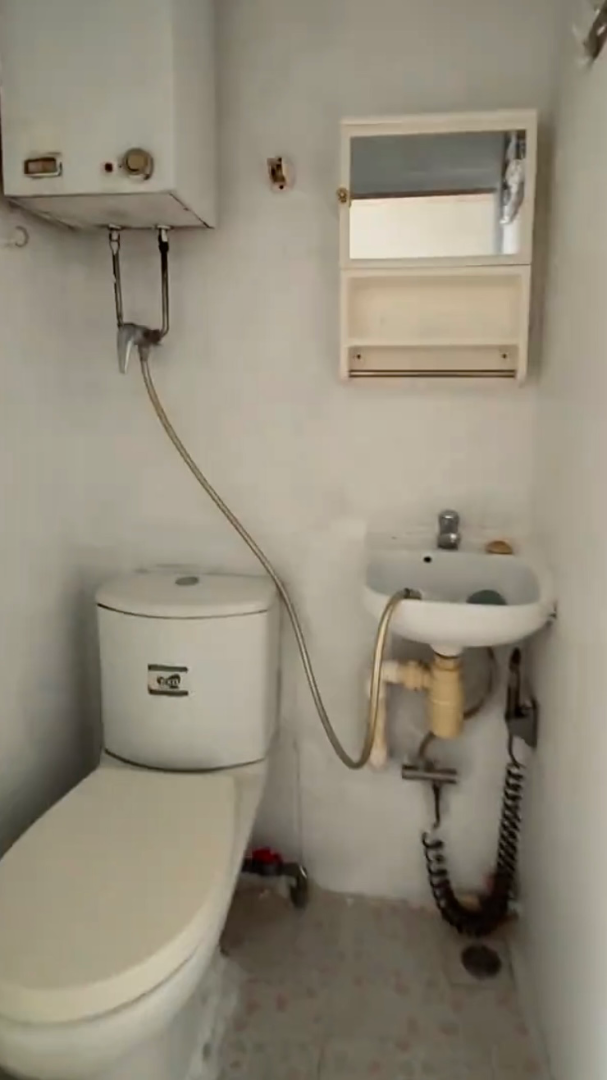 市中心，一房一厅，深水埗地铁站附近63424421158658114
