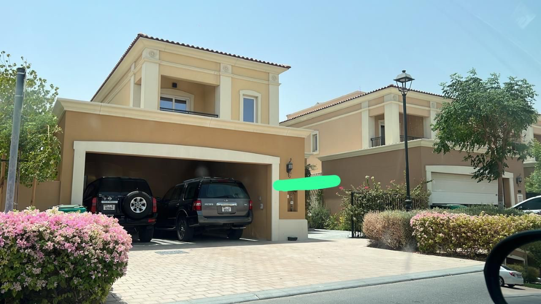 تاون هاوس من 3 غرف نوم بالإضافة إلى غرفة خادمة معروض للبيع63459885484291110