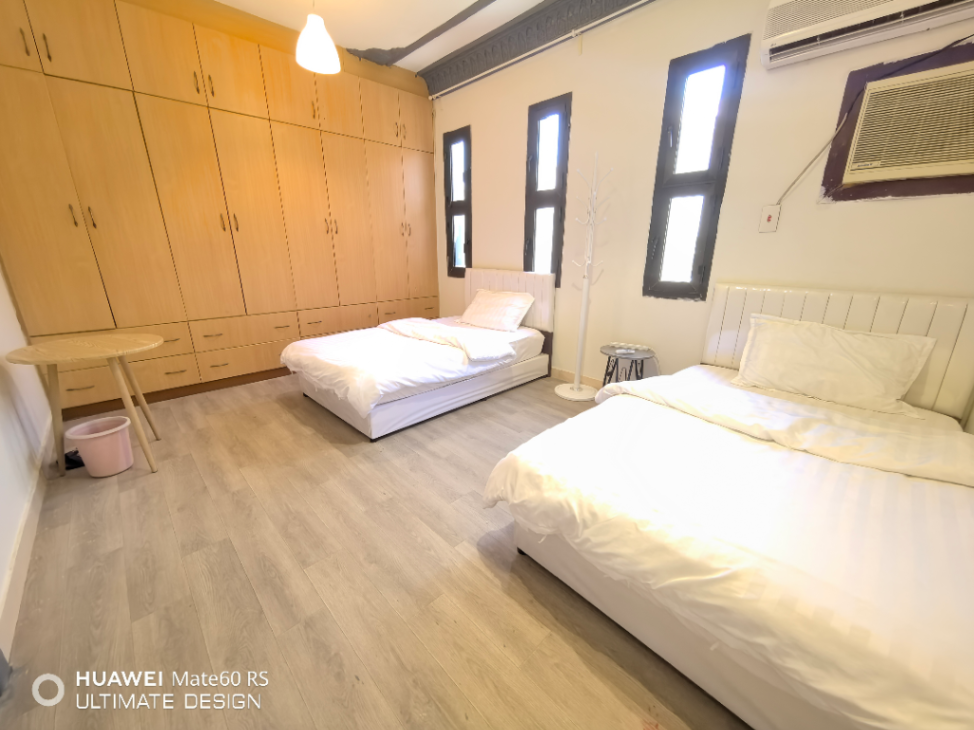 Twin bed room for renting long term or short term 63281278991362110