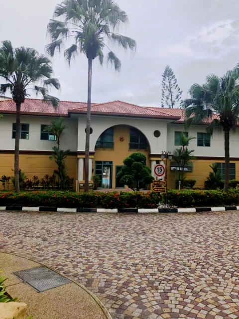 West Bay Condominium - C163383370625409111