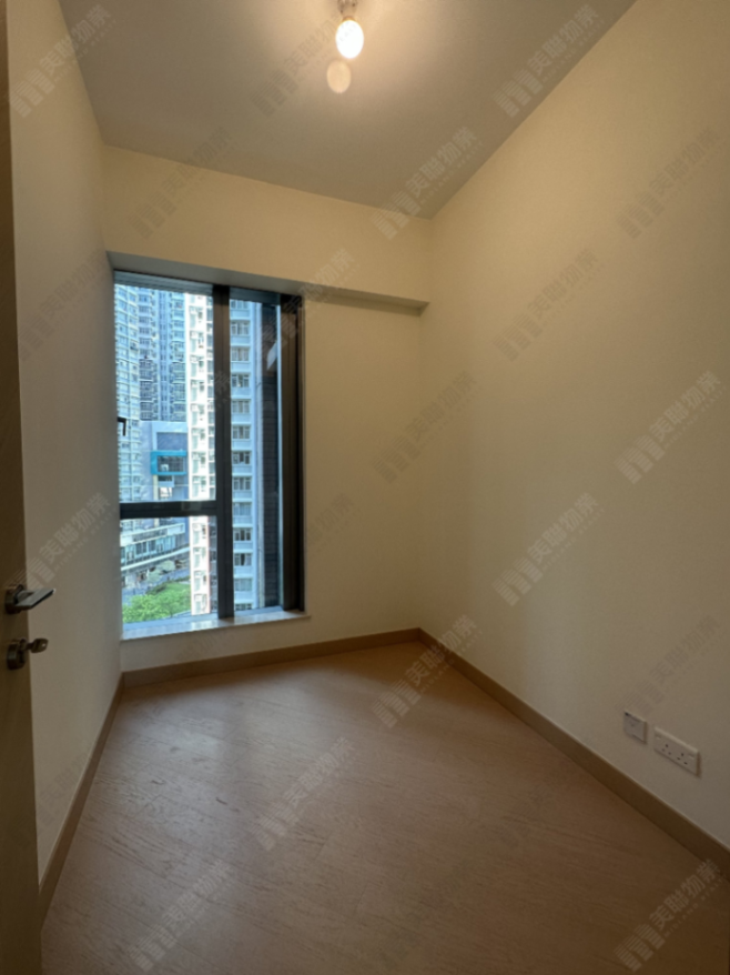 Harbour Infinity Phase 2 "Sea View" 3-Bedroom! Super Close to Nam Cheong Station!63591337449347114