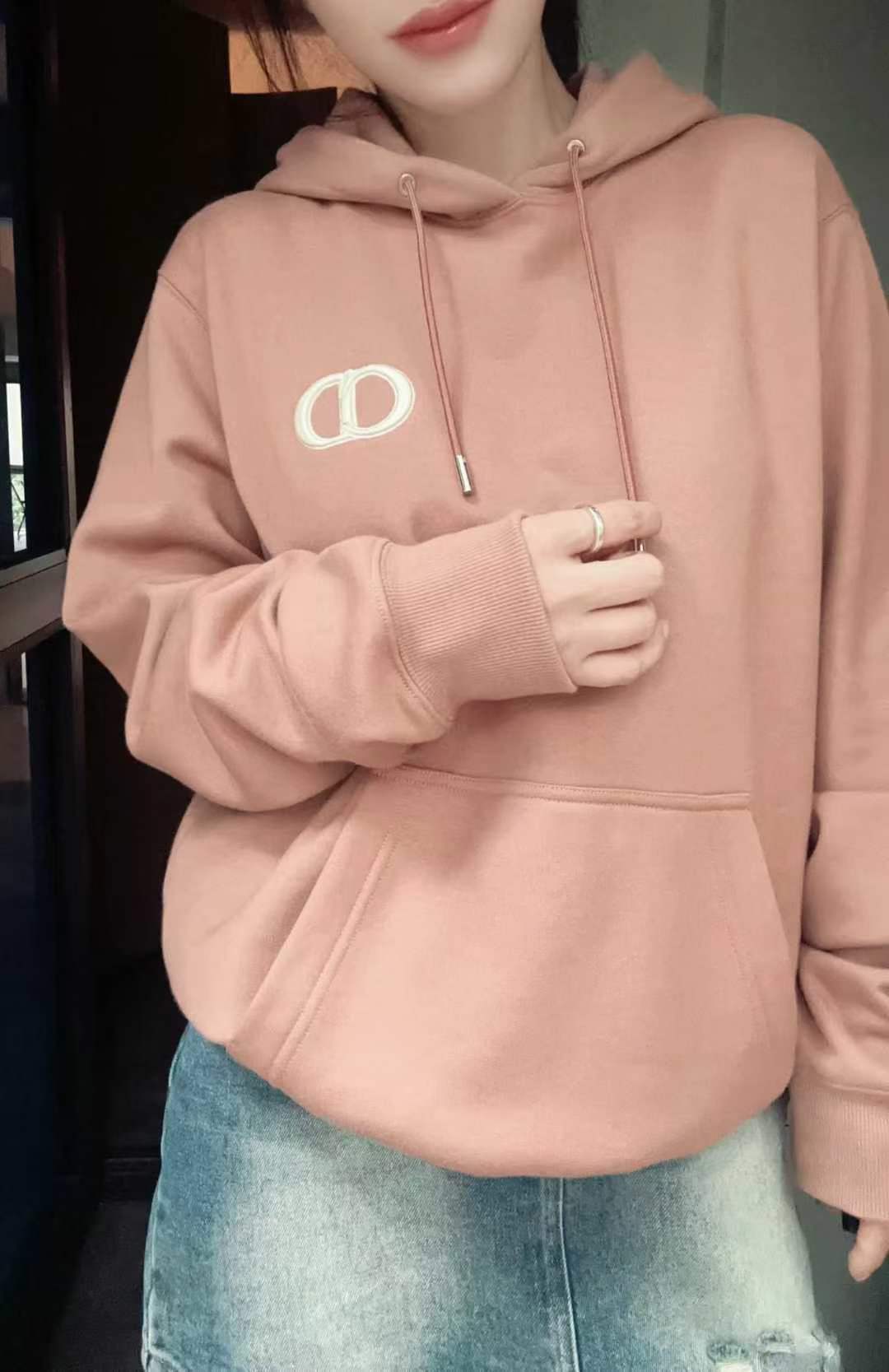 Dior Sweatshirt – Size S (Pre-owned)63828051638401112