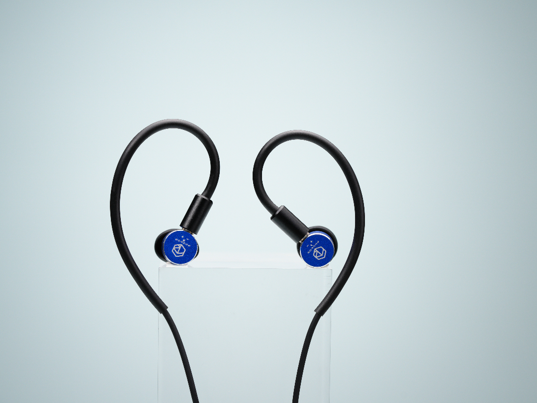 ROSESELSA Photon Pro Edition، مشغل 0.782 مم، سماعات أذن ديناميكية بدقة Hi-Fi، إصدار للألعاب مع تحديد دقيق للصوت، مع ميكروفون + واجهة Type-C (أزرق)63656513084291110