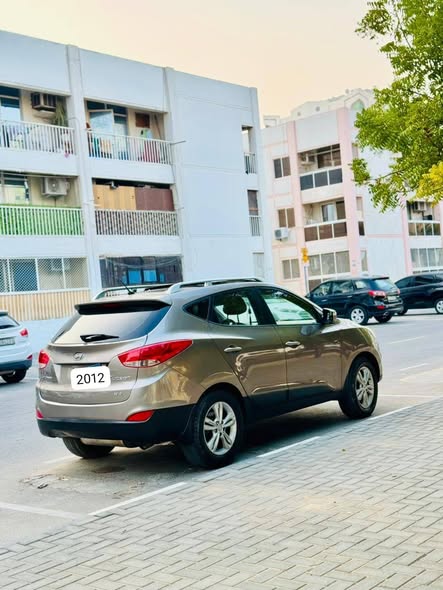 hyundai-tucson-model-2012-64859743375619113