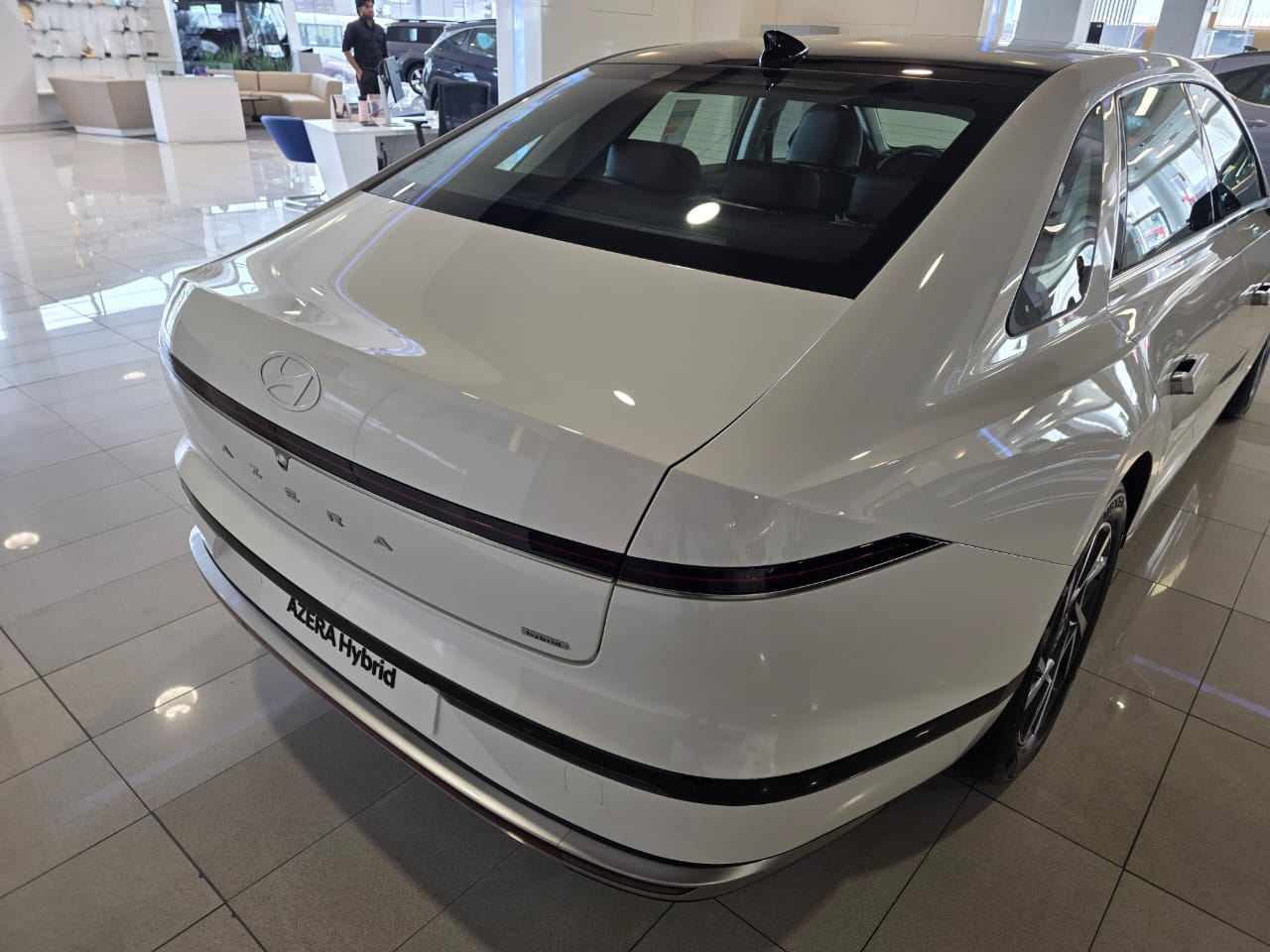 HYUNDAI AZERA 1.8 HYBRID 2024 63723096249986112