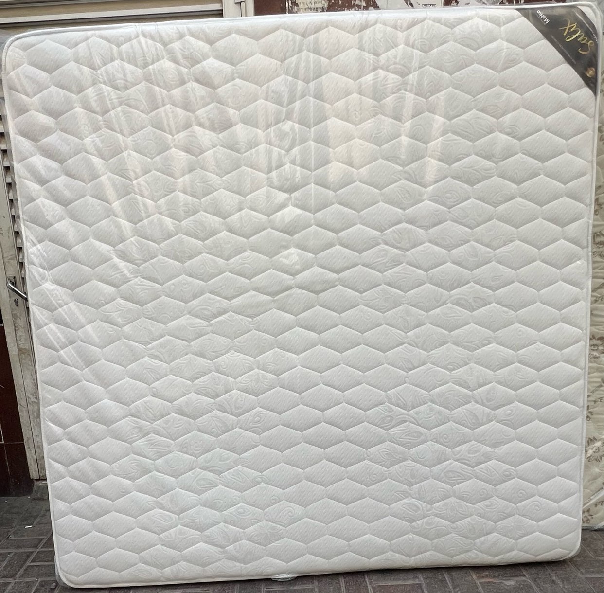 New matress avalibal 63793143010947110