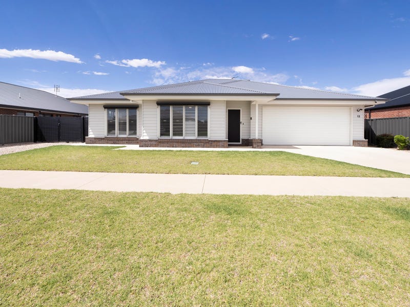 12 Bramble Drive, Swan Hill, Vic 3585