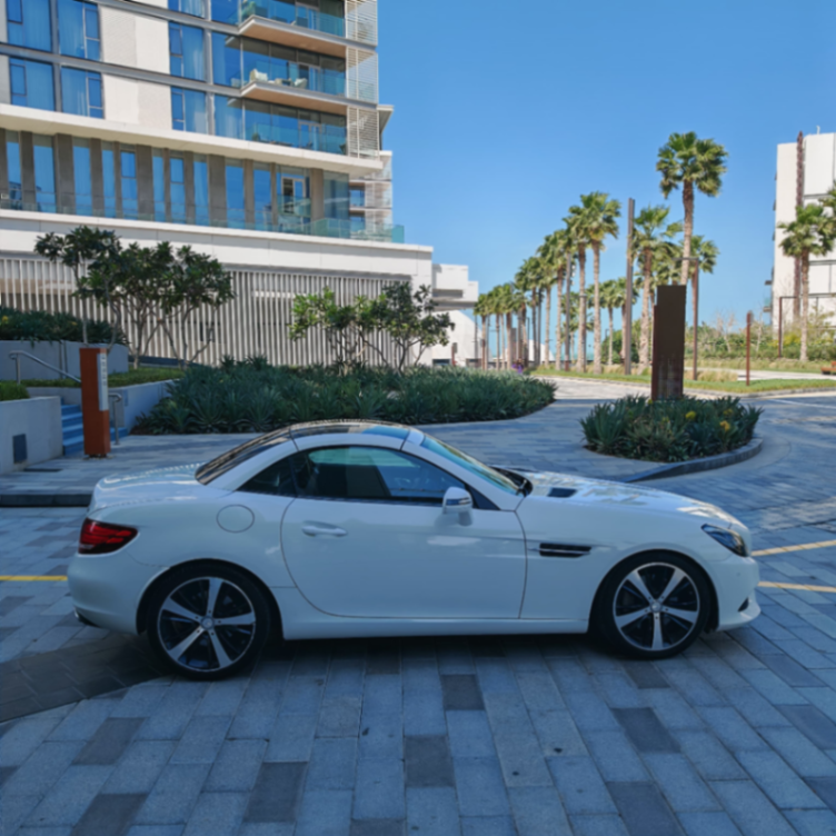 2017-Meercedes Benz SLC 300 Amg  Full option 2.0L/4 Cyl Gcc Specs63702666856194111