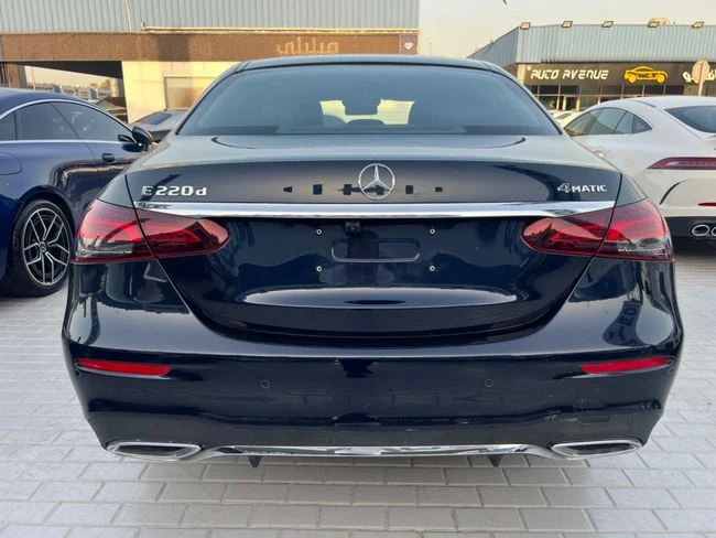 Mercedes-Benz E 22064468927750402113