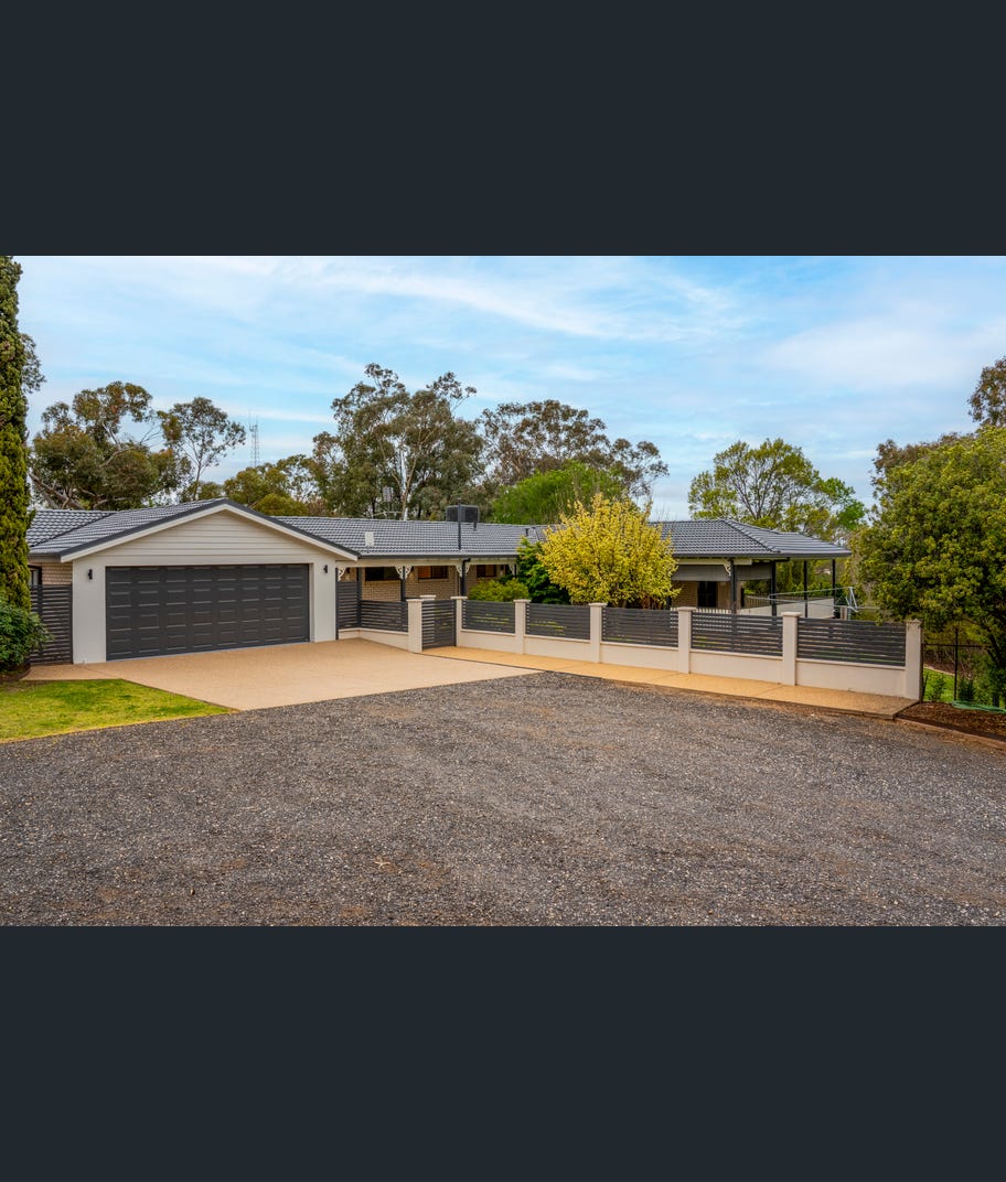 10 Kindra Crescent, Coolamon, NSW 2701