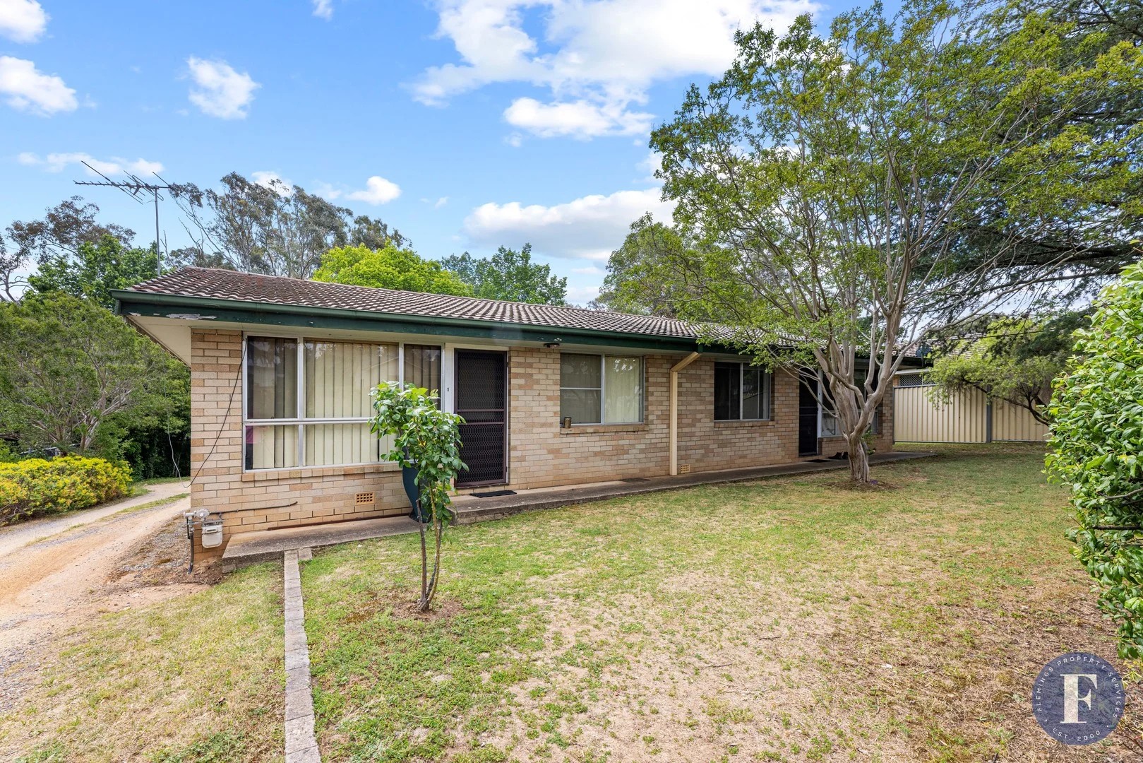 14 Blackett Avenue, Young NSW 2594