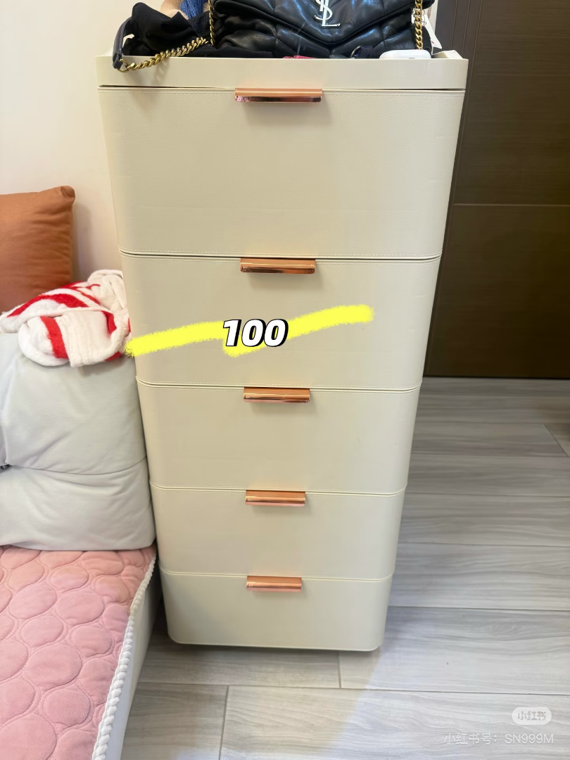 Selling used item, 99% new63314755097857111